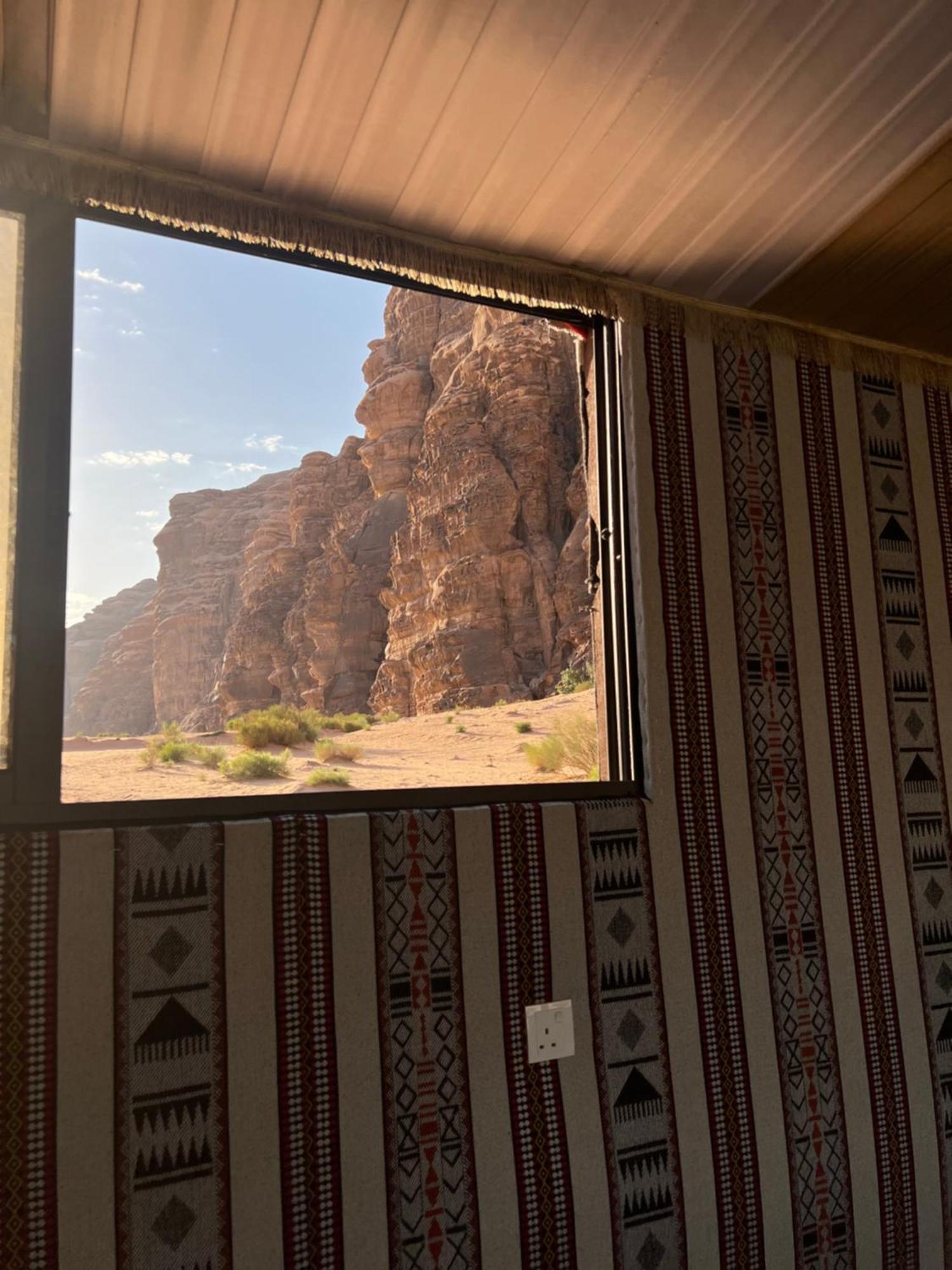 Adam Bedouin Camp Hotel Wadi Rum Exterior photo